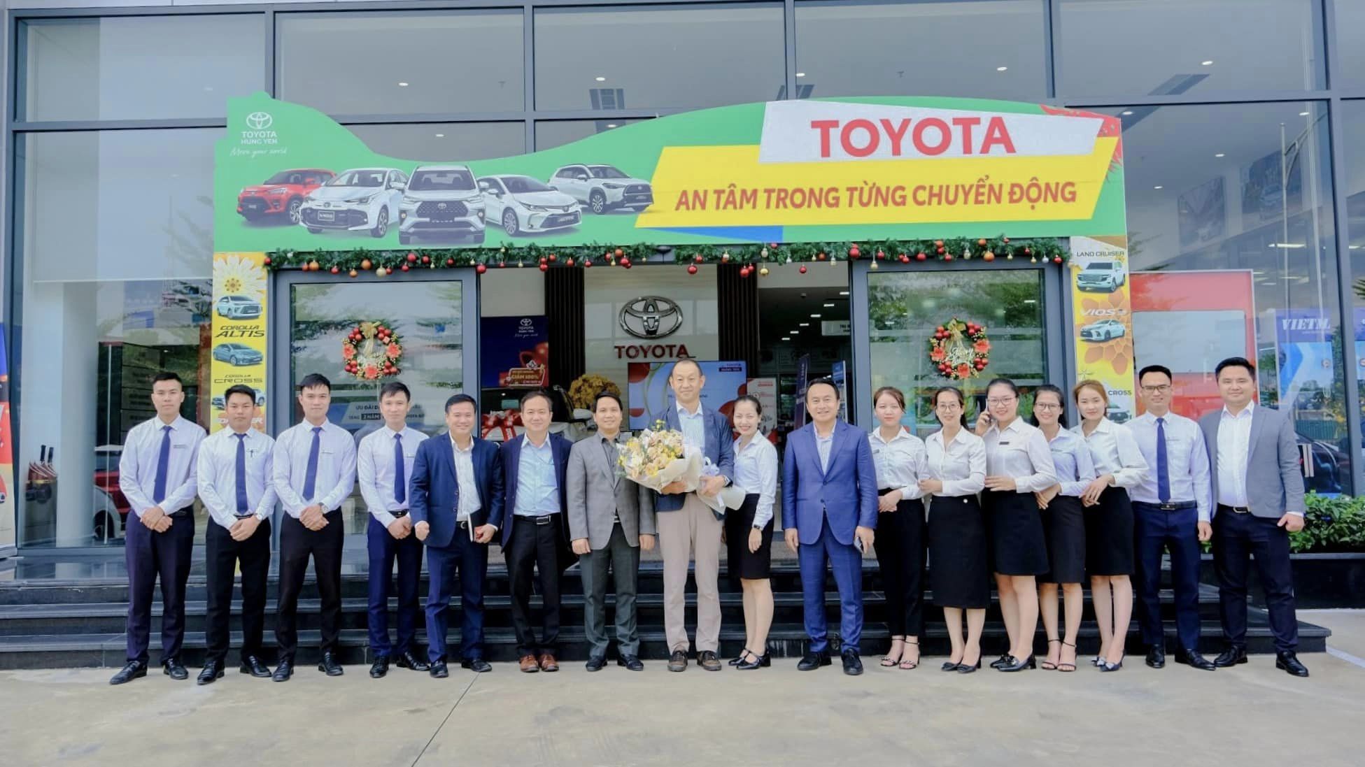 TOYOTA HƯNG YÊN HÂN HẠNH ĐÓN TIẾP TỔNG GIÁM ĐỐC TOYOTA VIỆT NAM