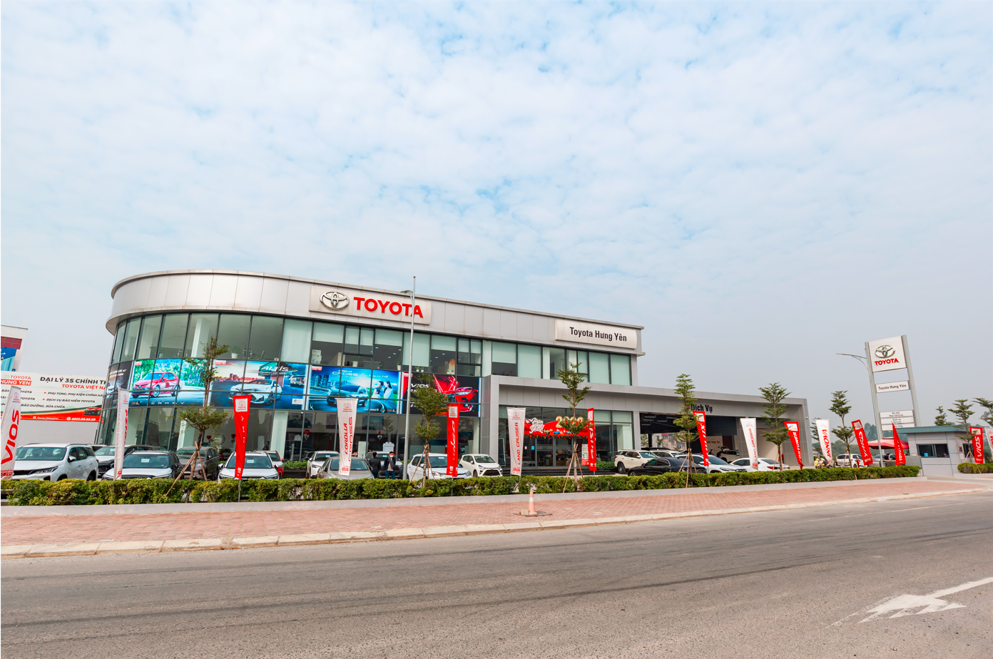 Toyota Hưng Yên - Địa chỉ uy tín sở hữu “xế siêu xịn” hiện đại nhất